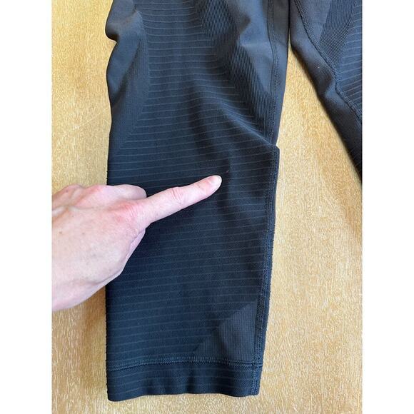 Nike Zoned Sculpt Training Capri - Picture 3 of 8